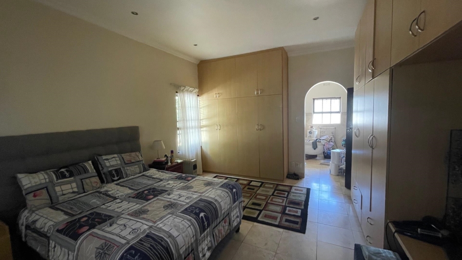 To Let 5 Bedroom Property for Rent in Durbanville Hills Western Cape